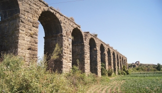 photo of Roman aqueduct