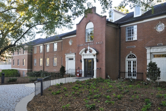 photo of building in daylight 